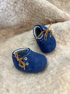 Zapato corte al lado Bebé