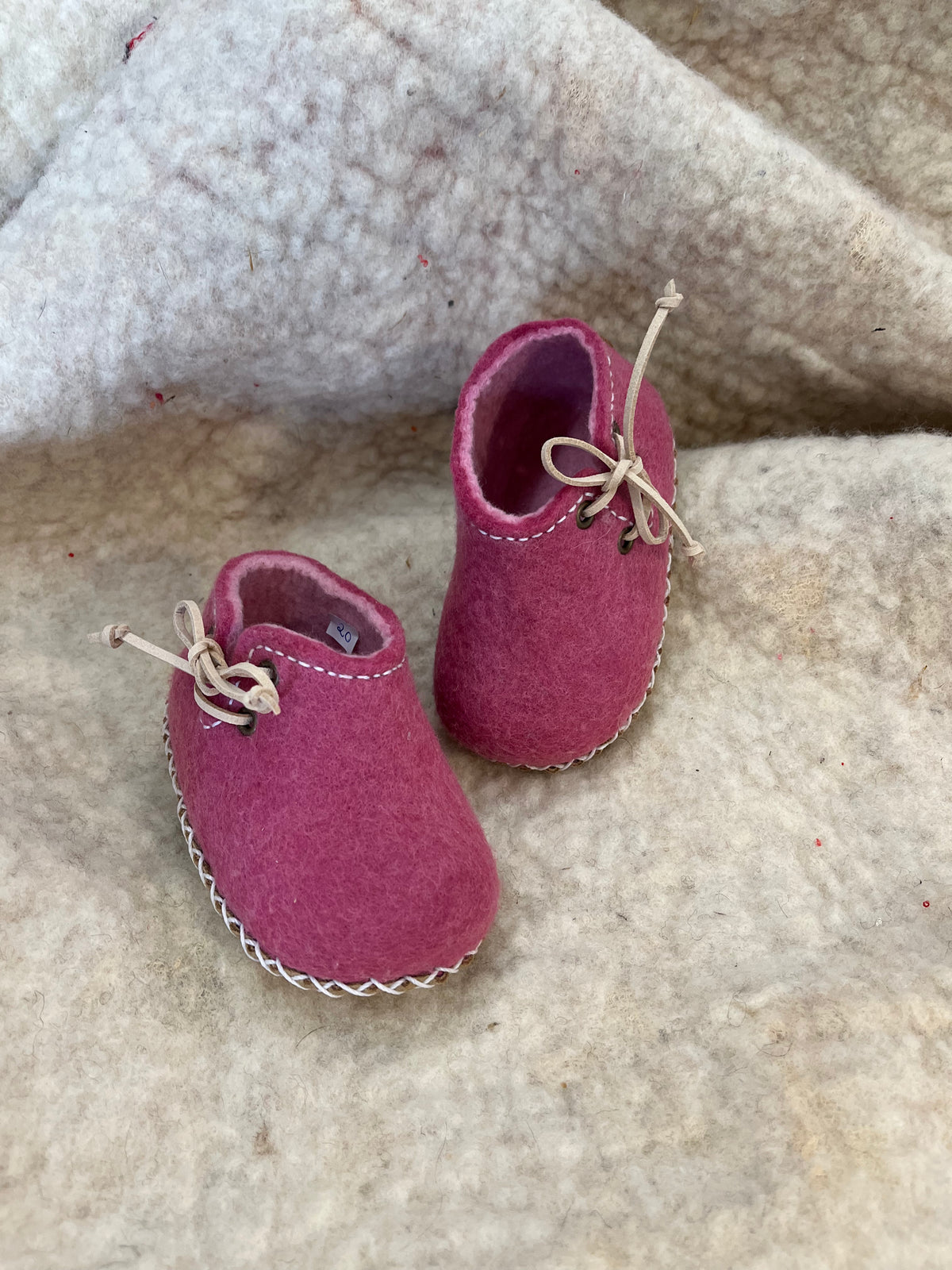 Zapato corte al lado